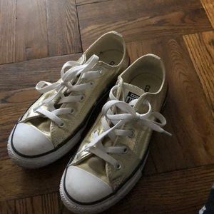 Gold converse